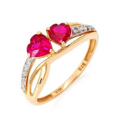 Золотое кольцо с двумя сердечками
