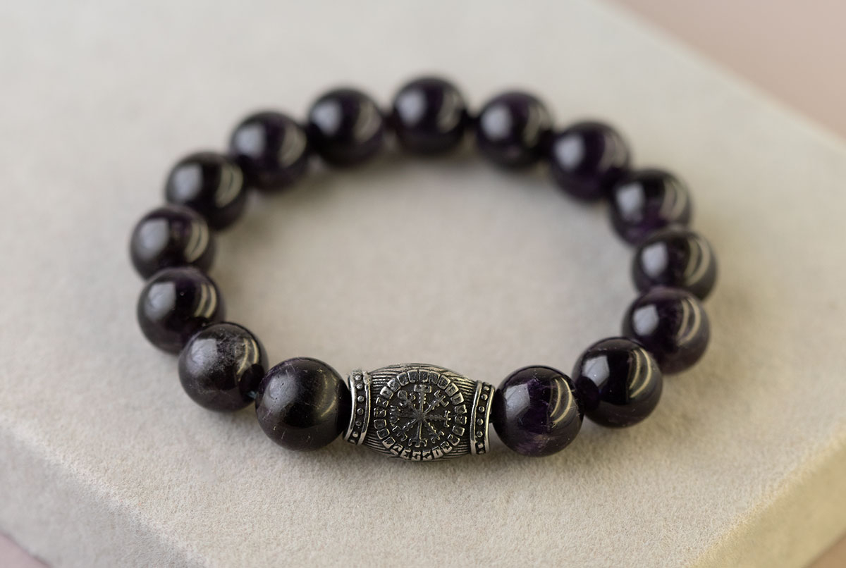 Чётки из аметиста с вегвизиром артикул RAM126